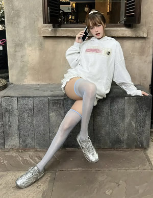 有粉嫩小穴口活又厉害