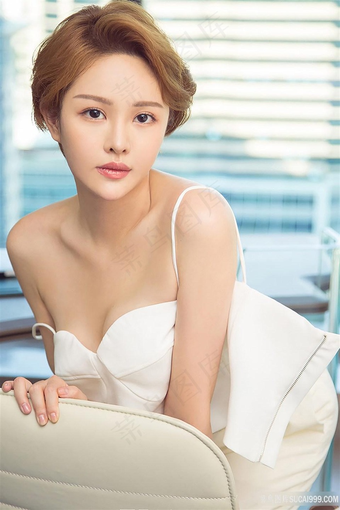 骚动时节的少女们