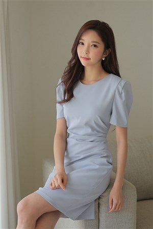 年轻女子电影免费观看