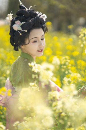 脱了拔下岳内裤猛然进入