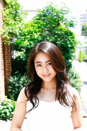 三个黑大阴茎塞入阴道和肛门