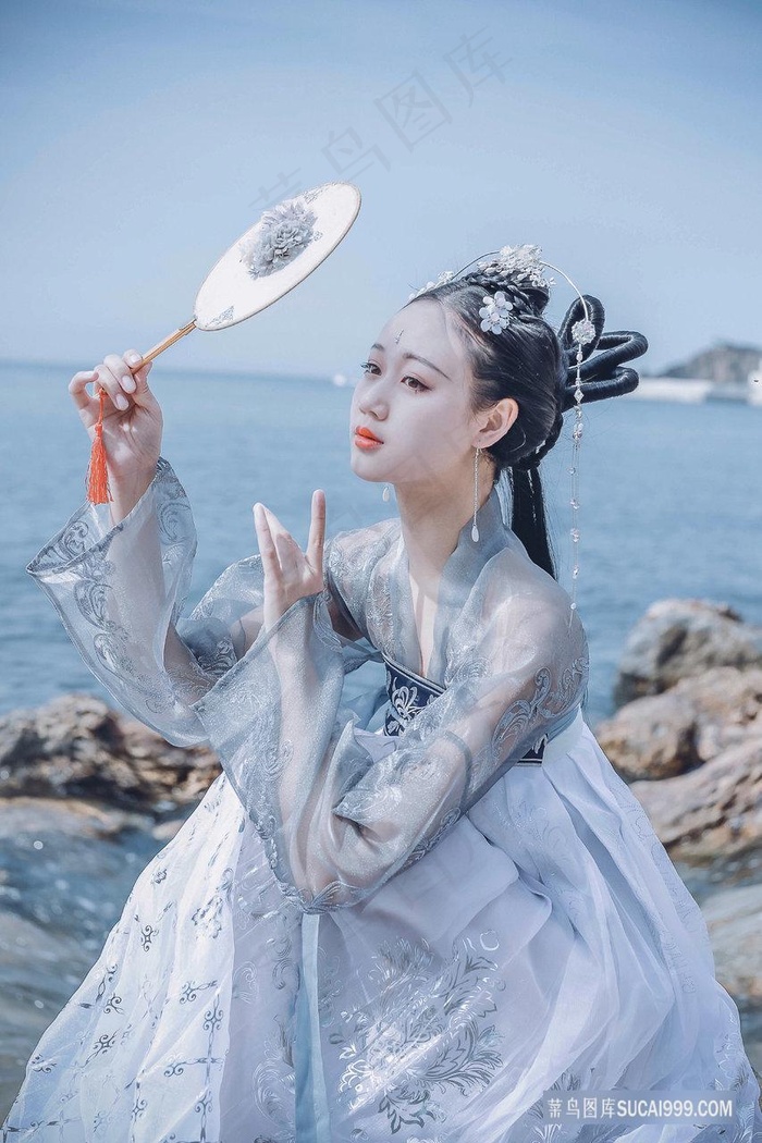 扒开女人屁股眼看个够